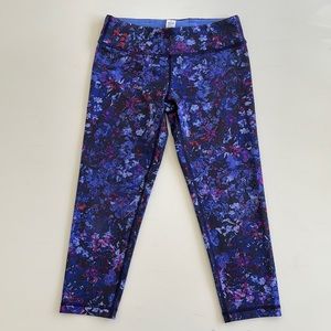 Ivivva by Lululemon cropped workout pant